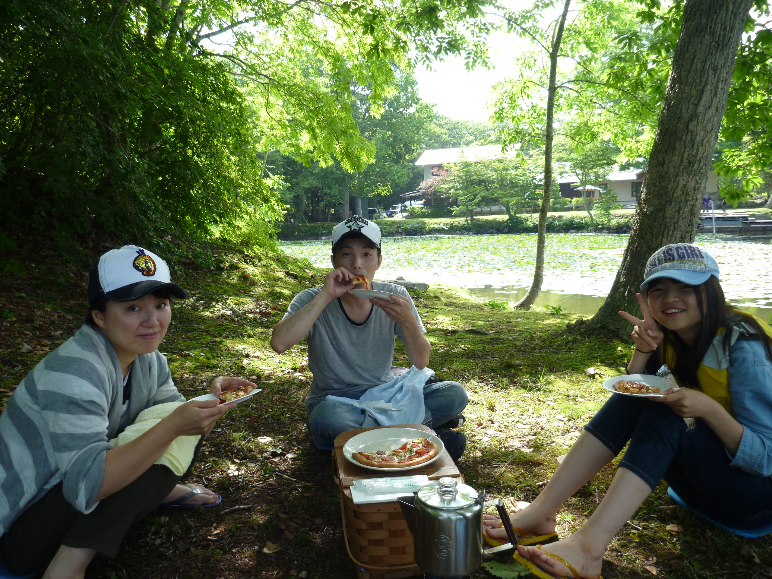 ランチのため上陸。外で食べると美味しい