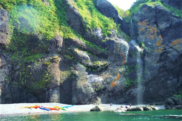 海からしか行けない”プライベートビーチ”