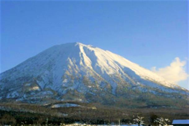 美しい姿にパワーを感じる『羊蹄山』