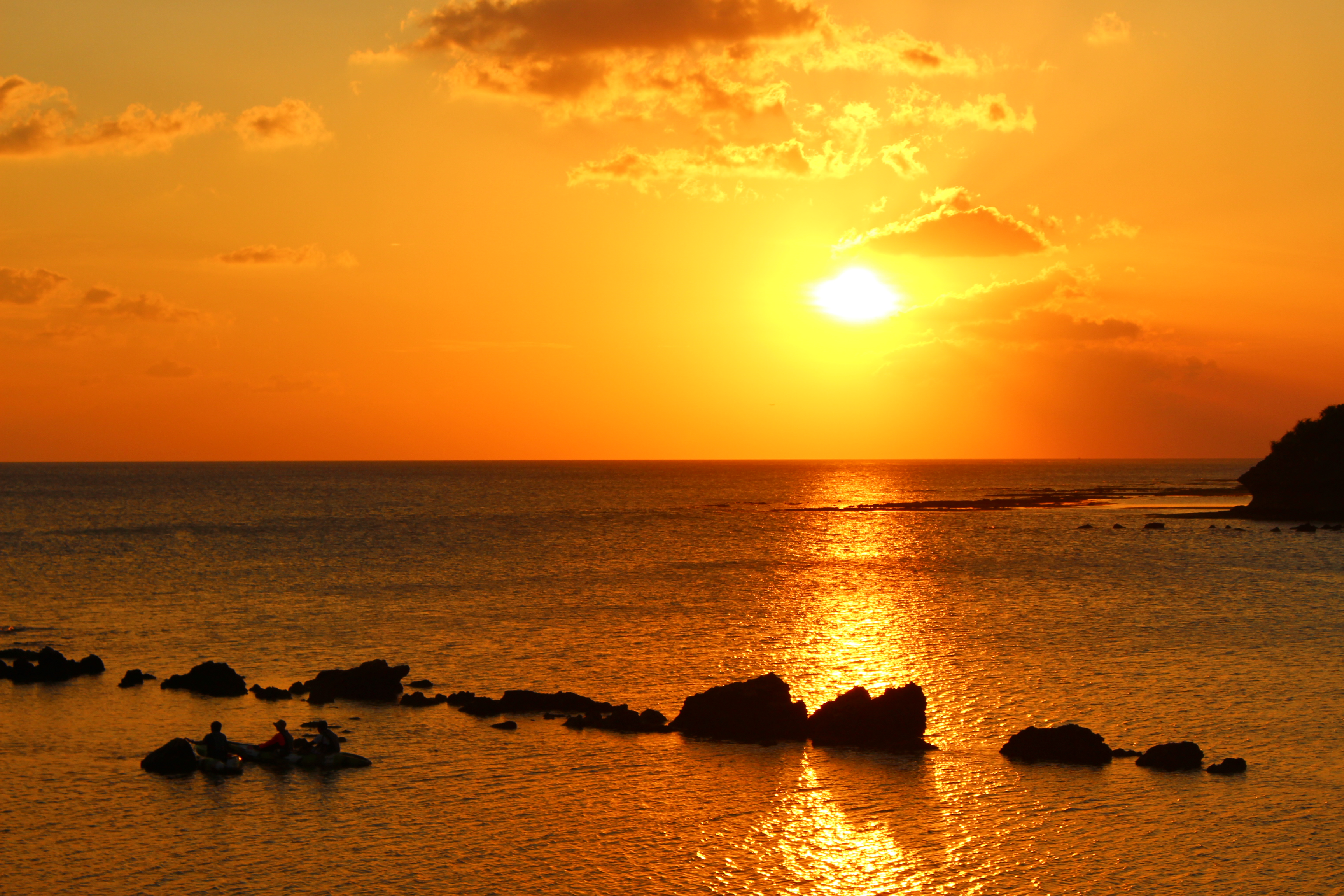 毎日夕陽の色は違い一点物