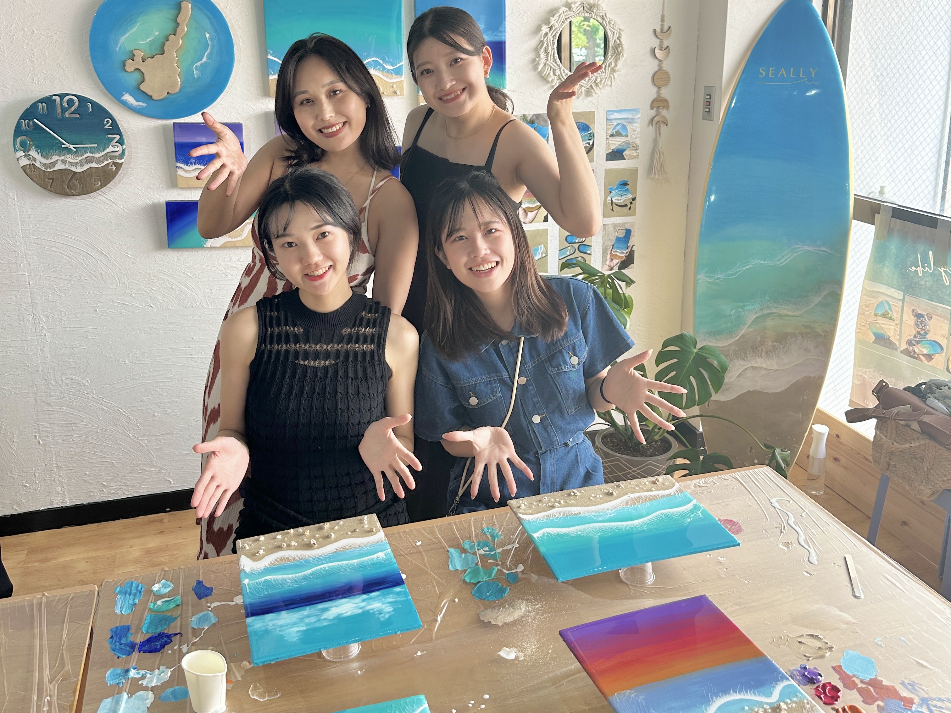石垣島でレジンアート作り！