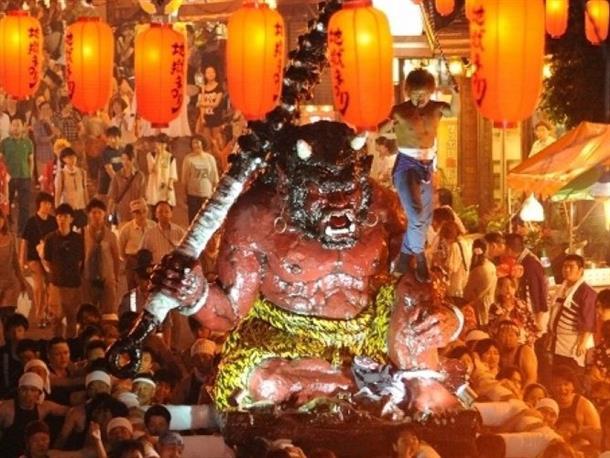 「鬼みこし暴れ練りこみ」は必見です！