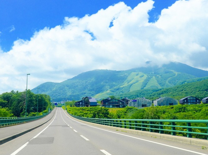 ニセコへ続く道、ニセコ高原比羅夫線