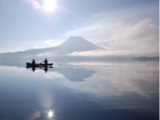 早朝ならではの阿寒湖の景色を楽しもう！