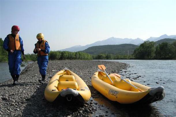 山々に囲まれた富良野を水辺から満喫しよう