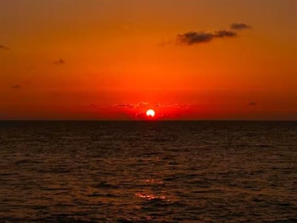 美しい夕焼けをより近くで味わってください