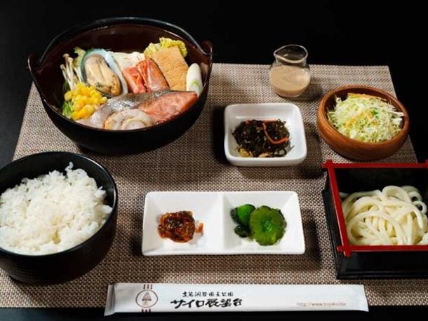 サイロ展望台／昼食
