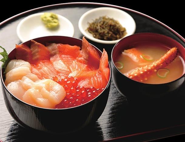 限定メニューを堪能　※イメージ