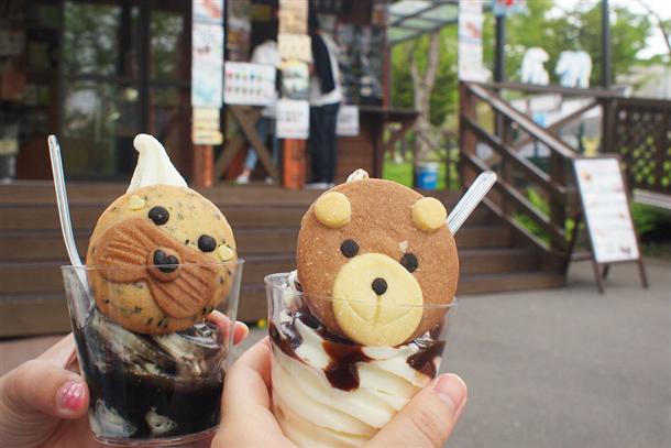 園内では動物モチーフの可愛いフードも♪