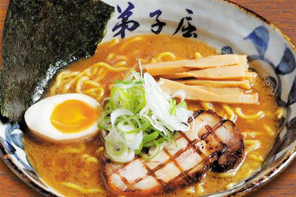 昼は身体が温まるラーメンを食べよう
