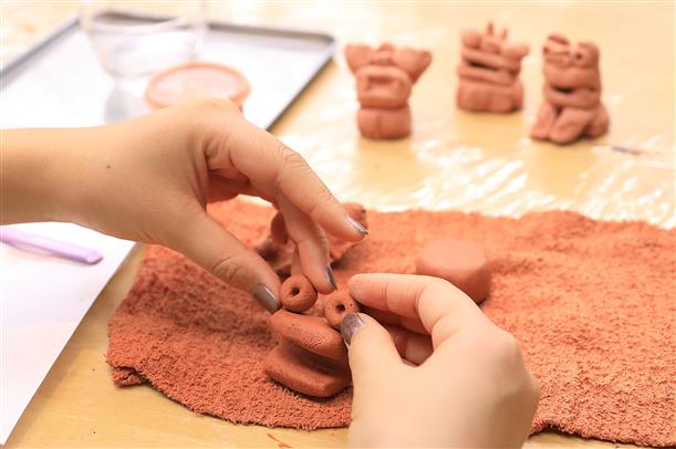 切って練って形を作ってくっつける！