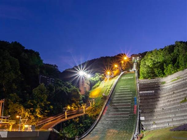 大倉山から眺める札幌の夜景