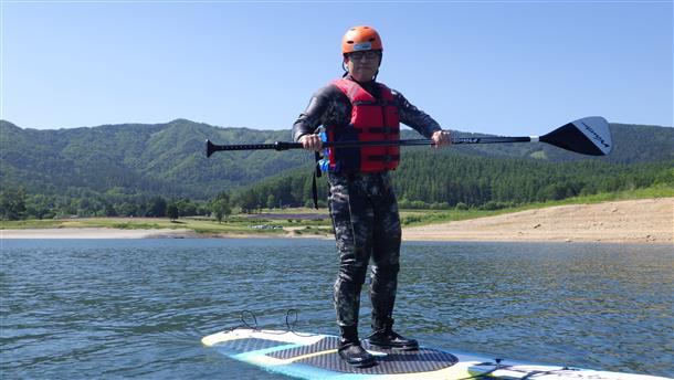 湖の上をスイスイと、SUPでお散歩♪