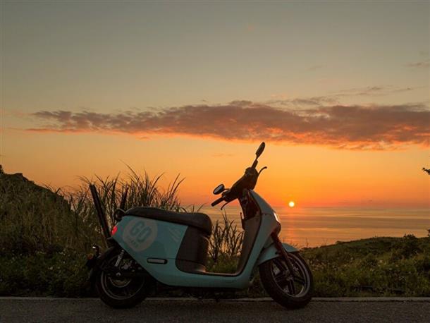 夕陽も電動バイクで手軽に見に行こう♪