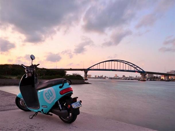 テスト電動バイクならではの加速を体感！