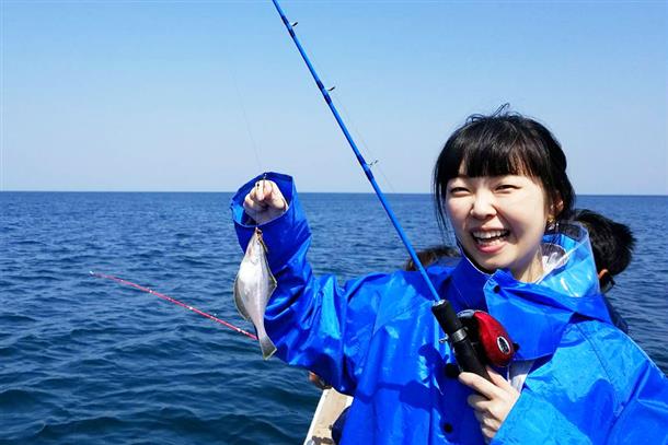 『青の洞窟』の後は…『海釣り』を体験！