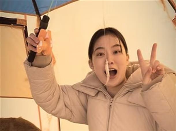 大人気の 氷上ワカサギ釣り