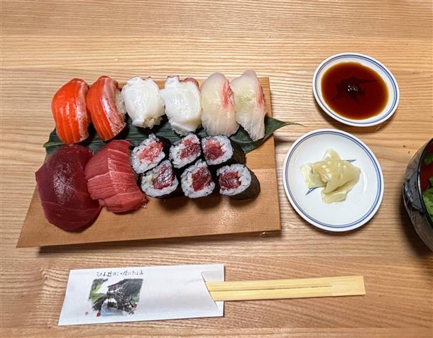 自分で手作りした寿司を味わおう