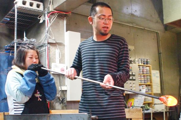 職人さんの教わりながら作り上げる