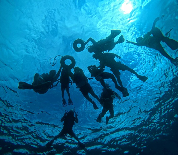 カヤックからドボン！