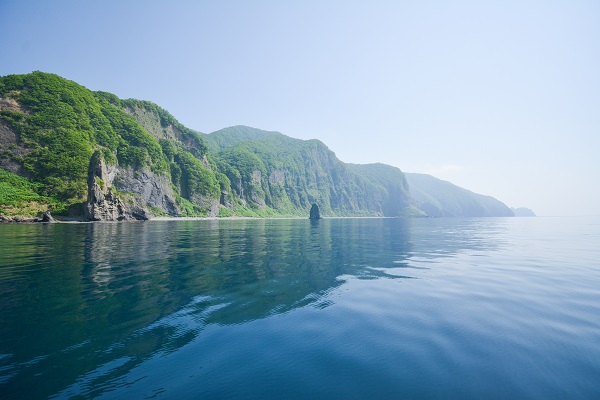 大迫力の岩部海岸全景♪
