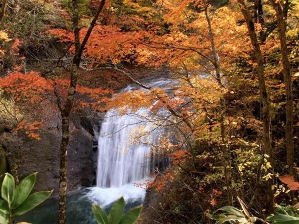 白扇の滝※イメージ