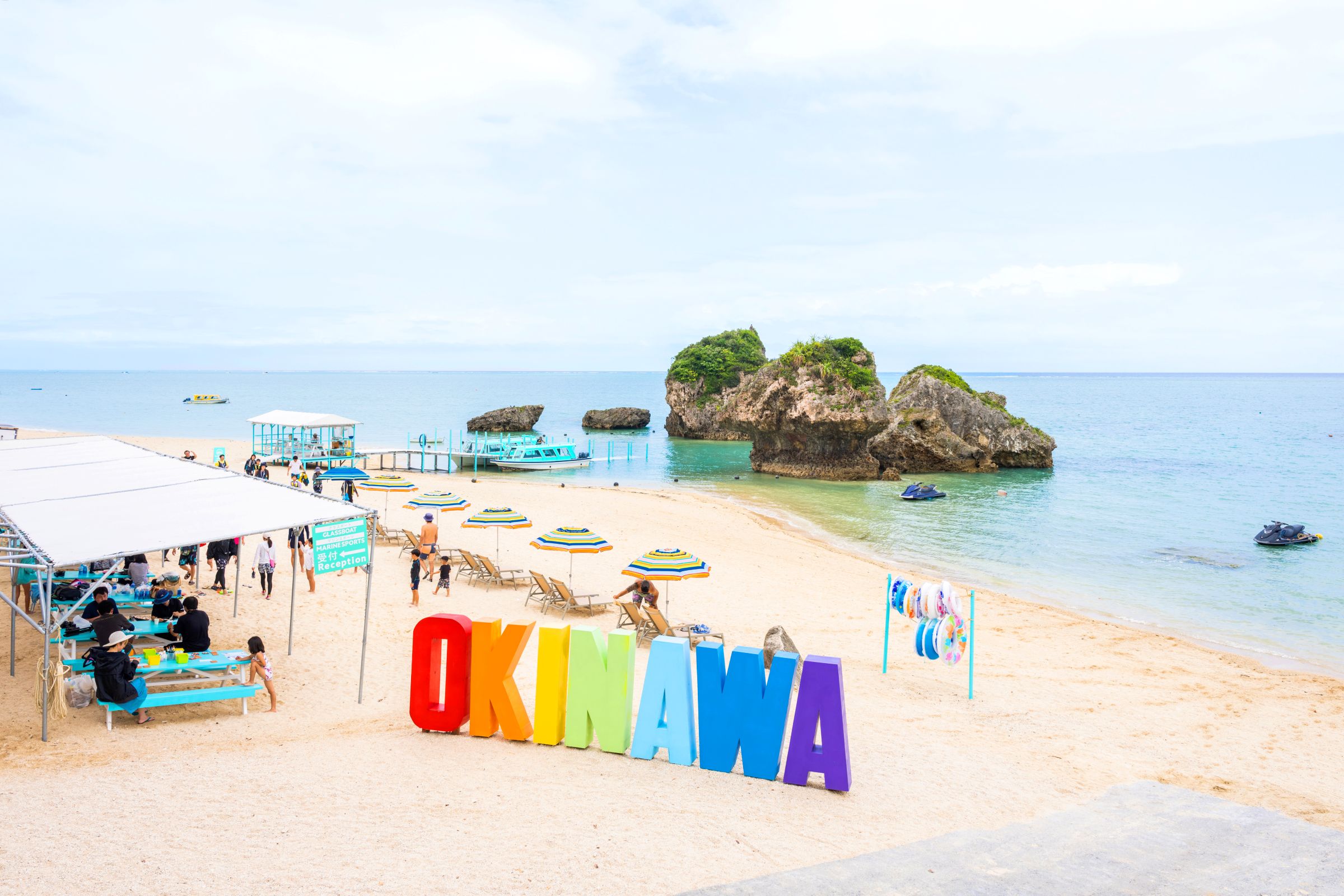 穏やかな海でのグラスボート周遊♪