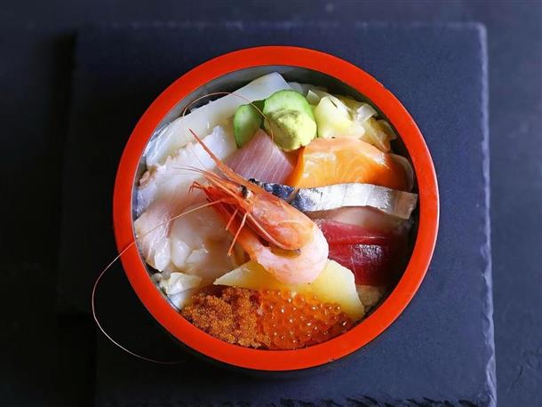 海鮮丼