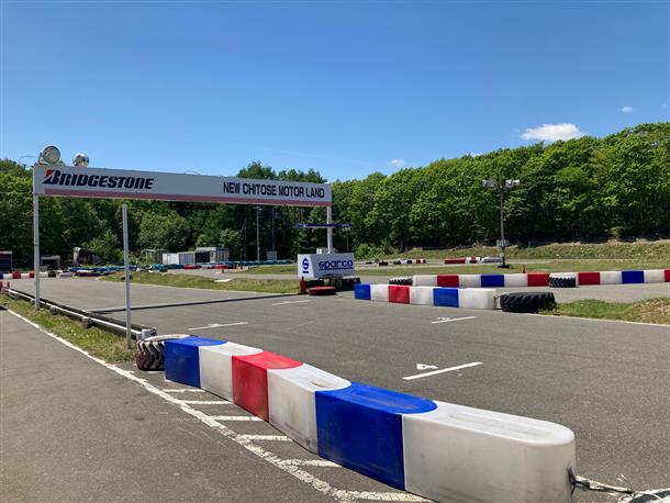 友達・ファミリーで本格コースを走ろう！