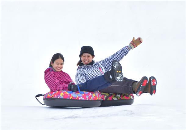 新千歳空港近くで思う存分雪遊び！