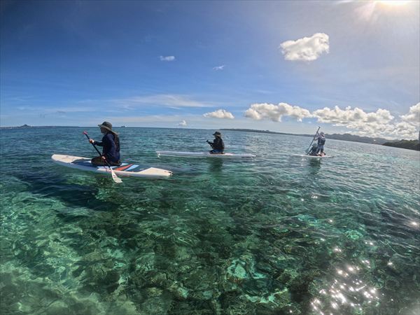 瀬底島の海でクリアSUP！