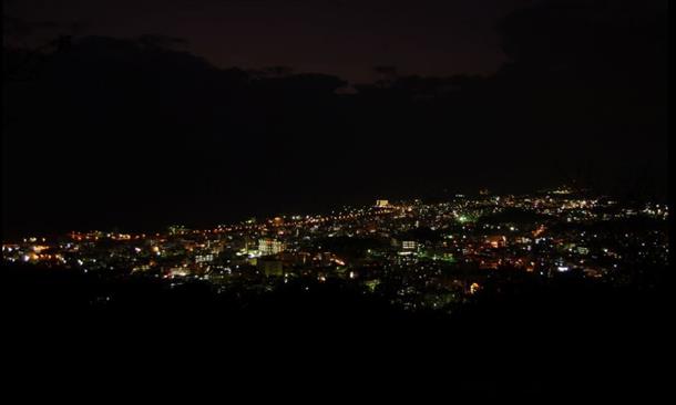 実はとってもきれいな名護の夜景も！