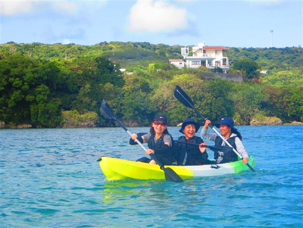 美しい海をシーカヤックで♪