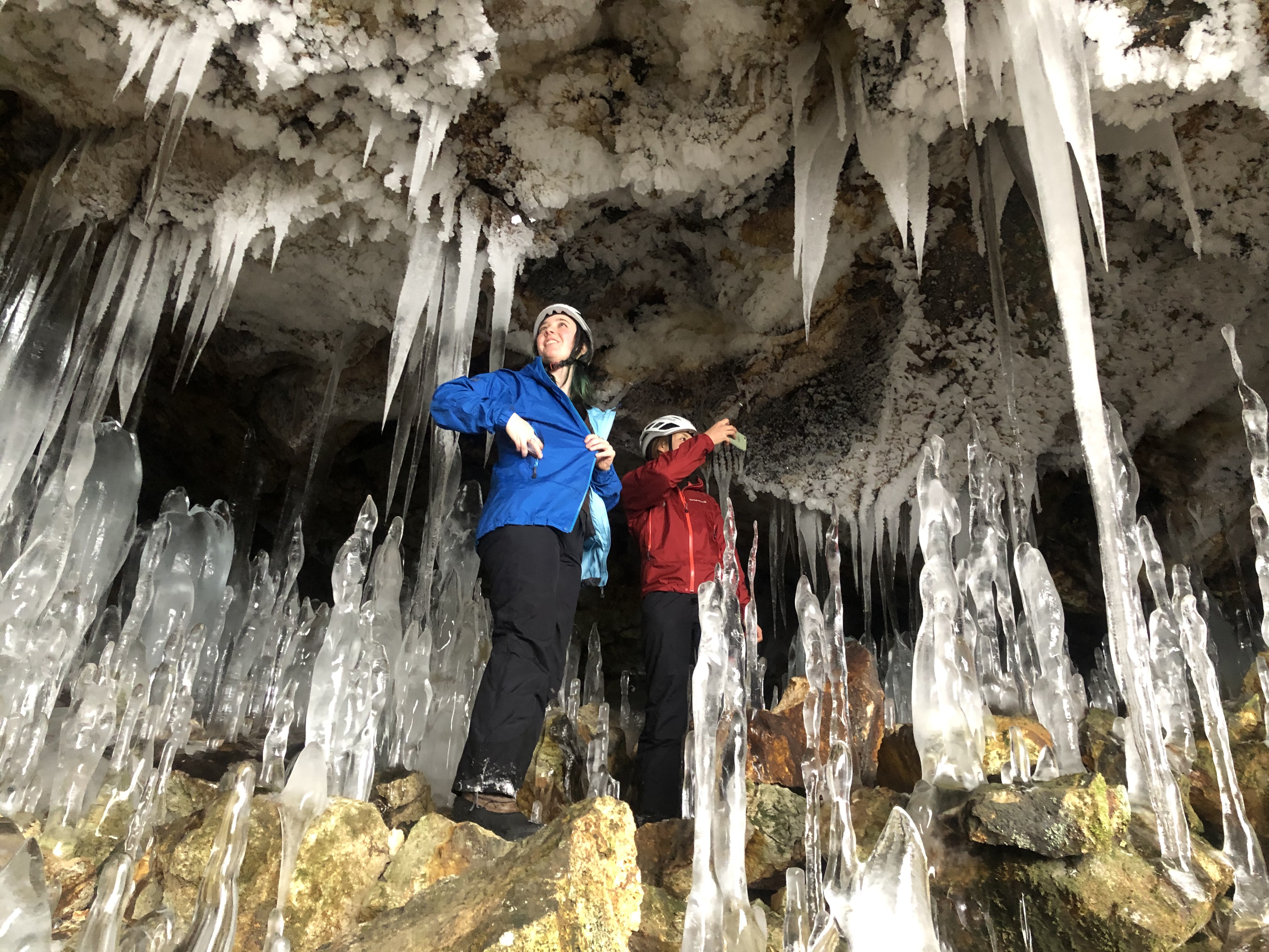 日本最大級の氷筍(ひょうじゅん)を目指す