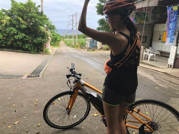 石垣島の海を見ながらレッツサイクル♪