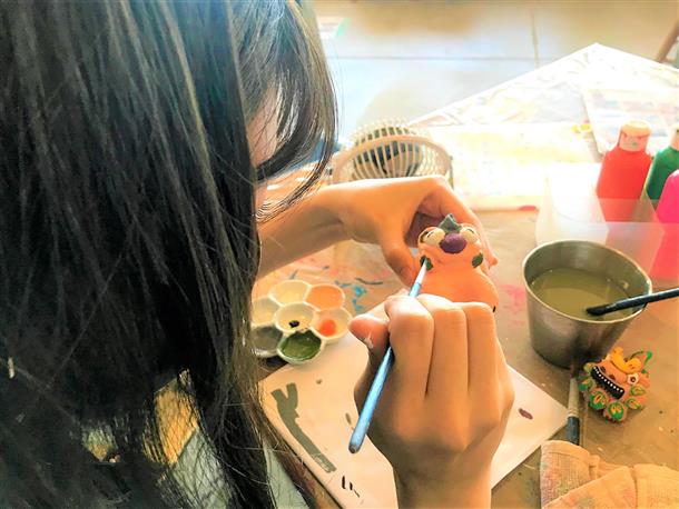 好きな色で色付けしていきます。