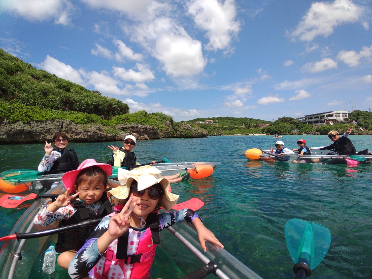 綺麗な魚やサンゴも見えるクリアカヤック★