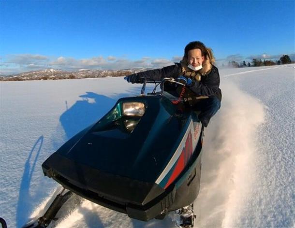 スノーモービルを体験！