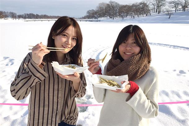 自分で釣ったワカサギはおいしい！