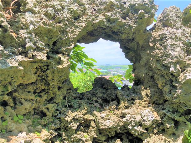 斎場御嶽と久高島を望む絶景ポイント