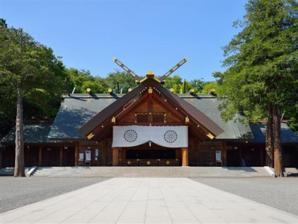 四季が彩る癒しの神社