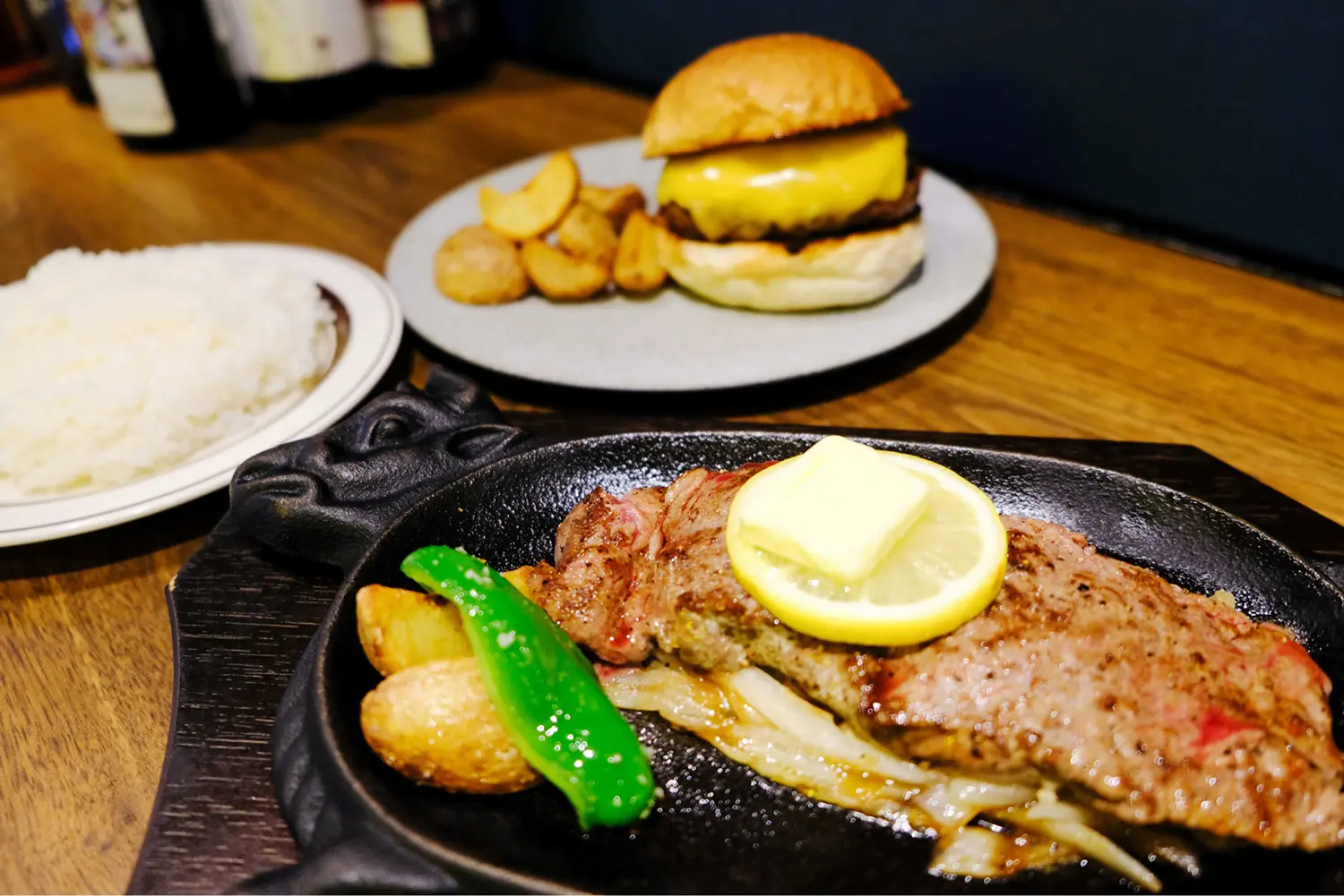 札幌の新名所・モユクサッポロの「NYU MEAT」絶品赤身肉を食べよう