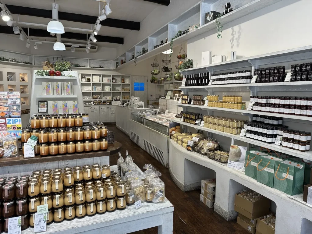 グロッサリーコート Cerfeuil 軽井沢銀座店