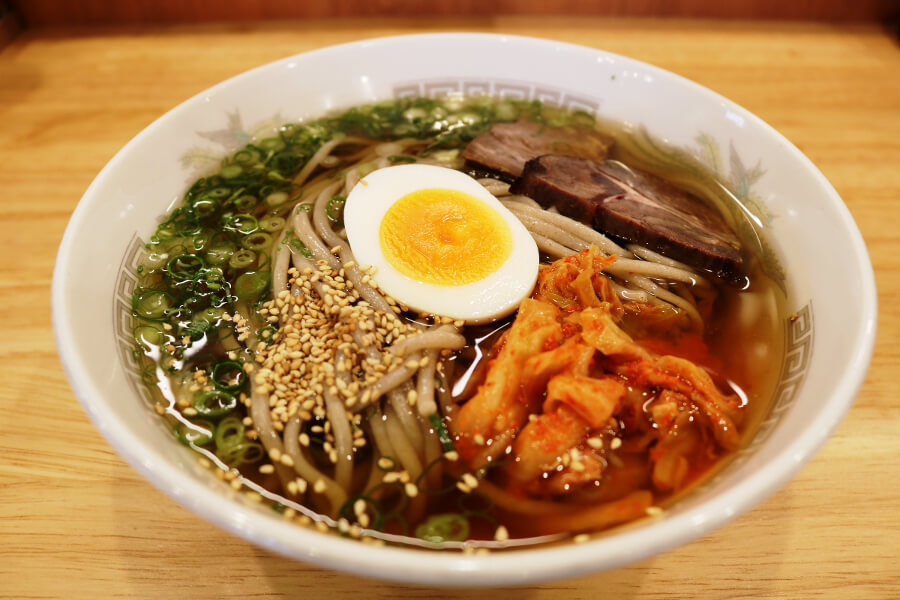 手のべ冷麺専門店 六盛（ろくせい）本店｜行列覚悟のご当地グルメ