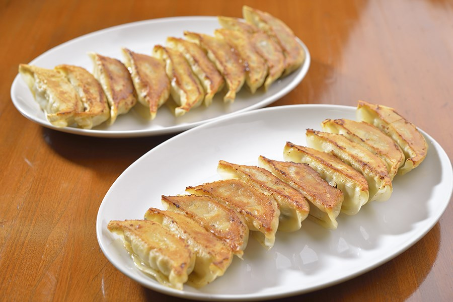 来らっせ本店の餃子